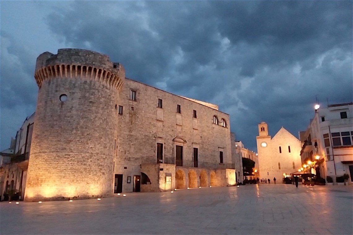 Lector in fabula, “La Terra vista dalla Luna”