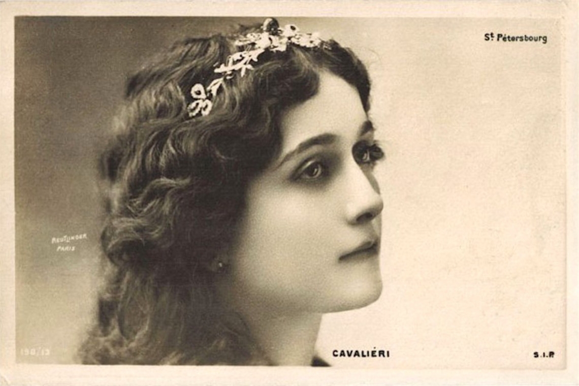 Lina Cavalieri, Venere di bellezza, dea del canto