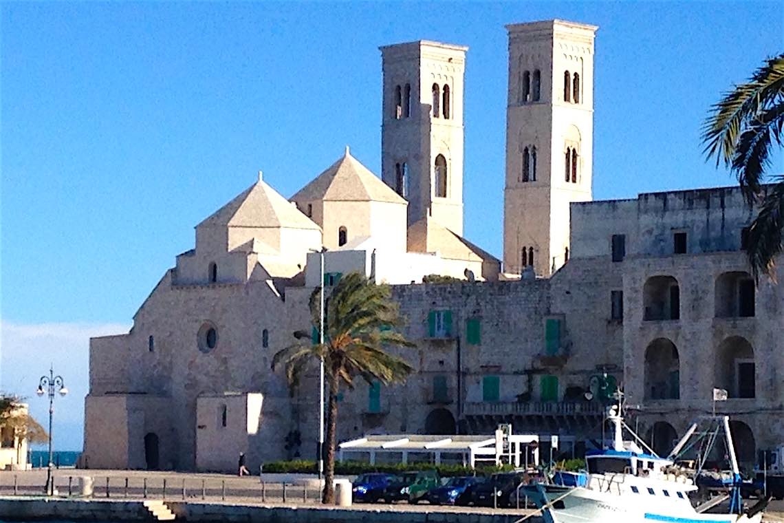 Molfetta, piacevole visione di un porto