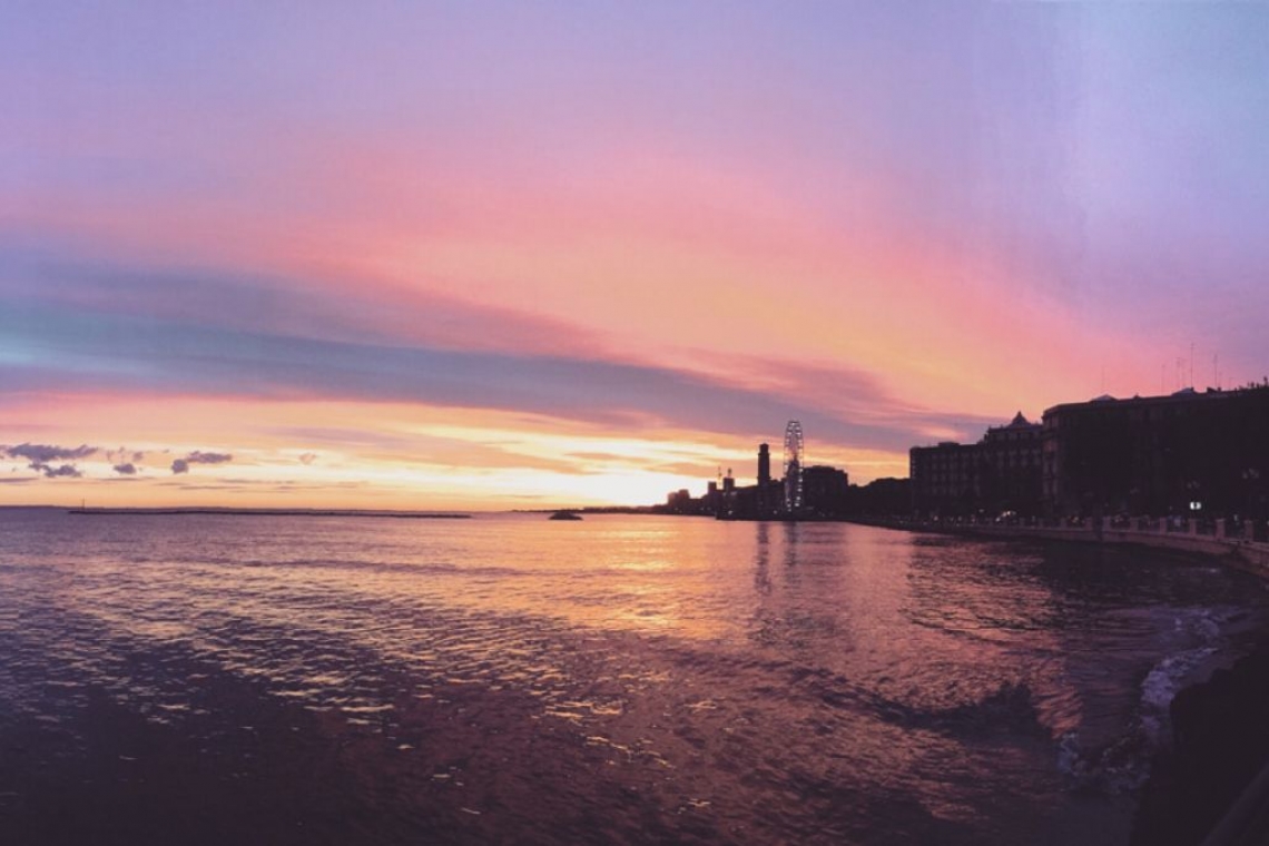 Bari, il fascino del Lungomare Nazario Sauro