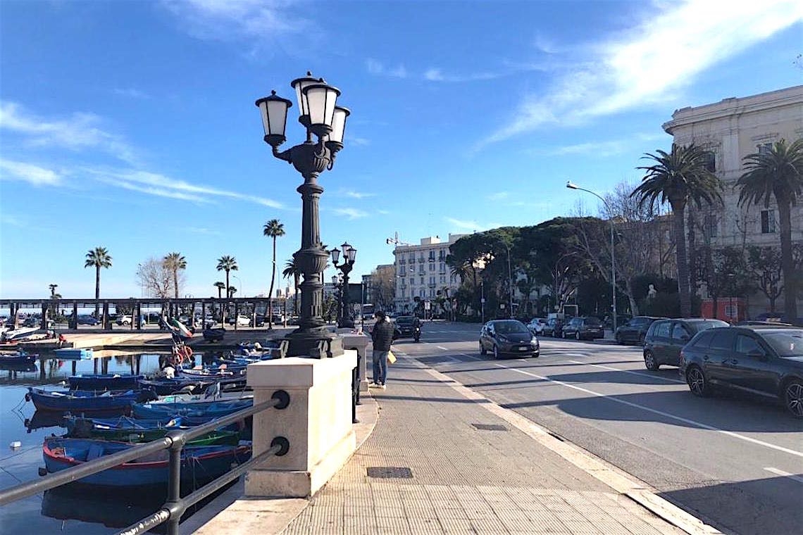 Bari, gli ampi spazi contro la chiusura