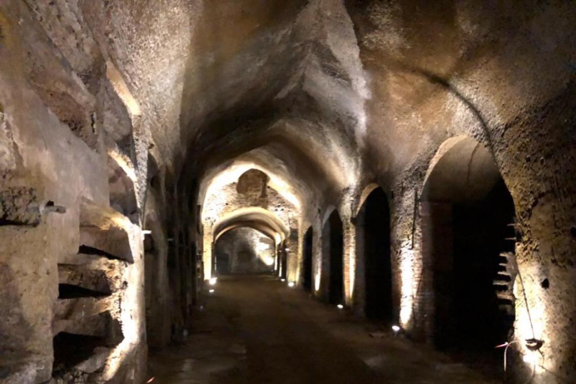 Sottoterra, le catacombe di San Gennaro