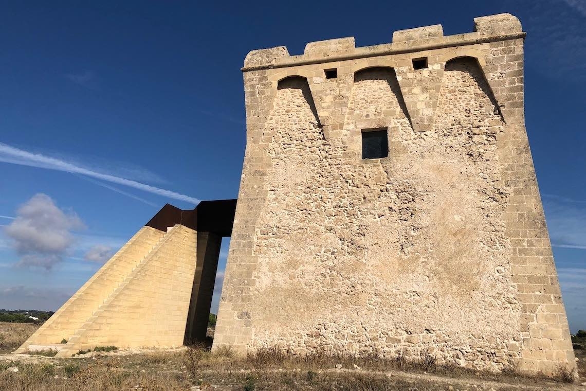 Torre Borraco, tra mare ed eterno