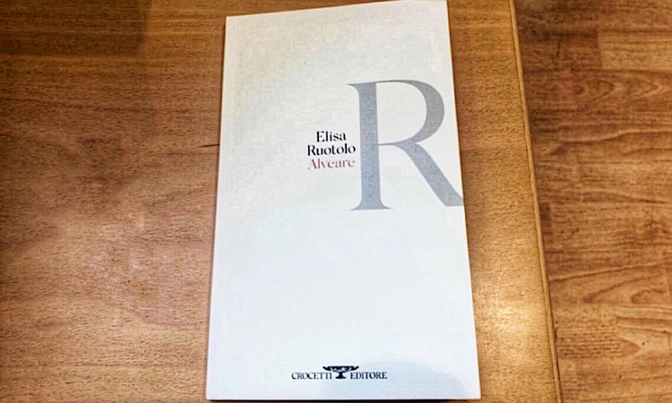 Alveare, Elisa Ruotolo
