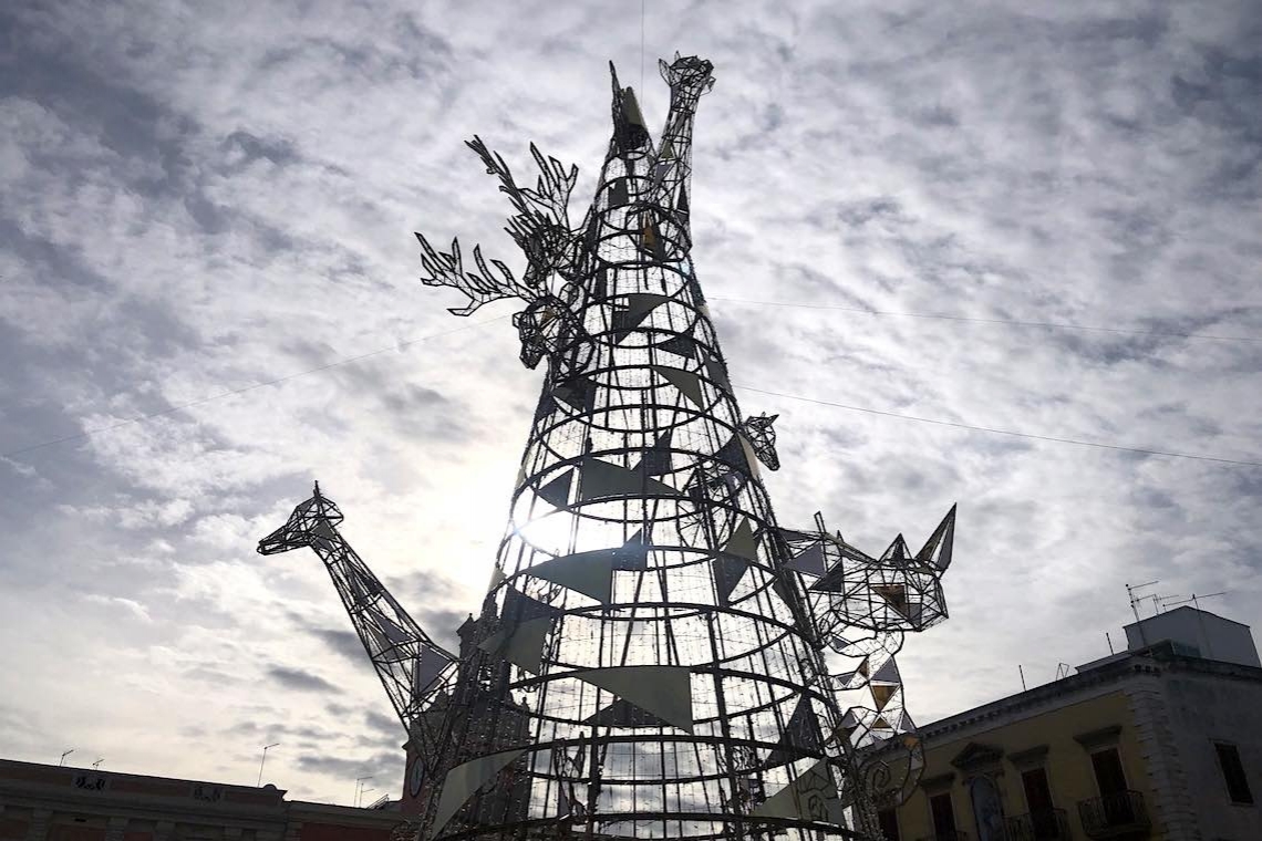 Se un albero di Natale uno zoo