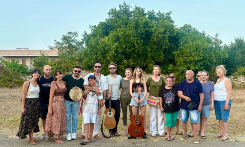 Flash mob per un boschetto da salvare