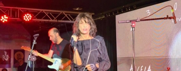 Angela Baraldi, intimo concerto tra terra e cosmo