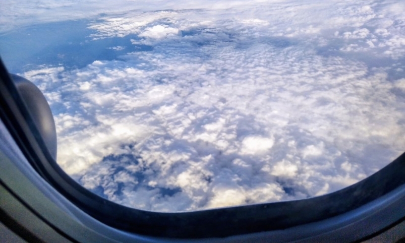 Se guardo il mondo da un oblò