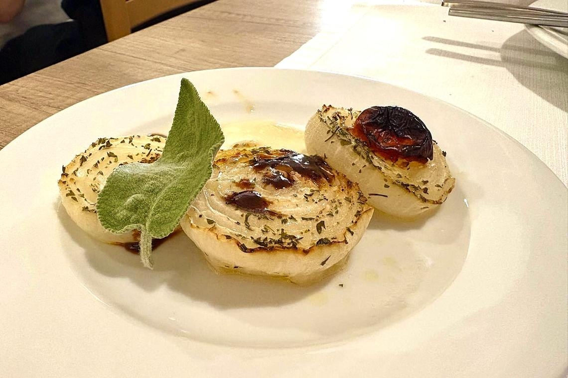 Cipolla bianca di Margherita, sale e sabbia